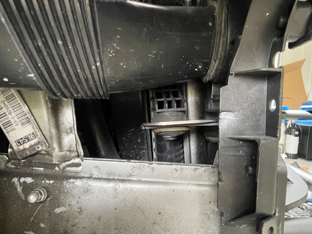 To.Rage radiator clip eliminator